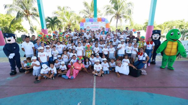 Gobierno Municipal clausura curso de verano “Baax Lo’ob Paalalo’ob” en Isla Mujeres