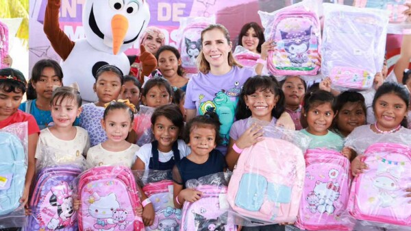 Gobierno de Isla Mujeres anuncia fecha de entrega mochilas y computadoras del programa “Transformando la Educación”