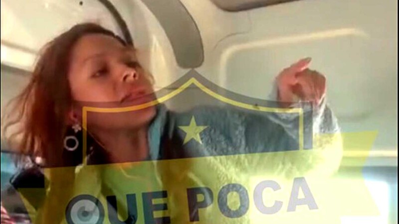 Surge "Lady Combi" mujer que agredió con insultos racistas en transporte público