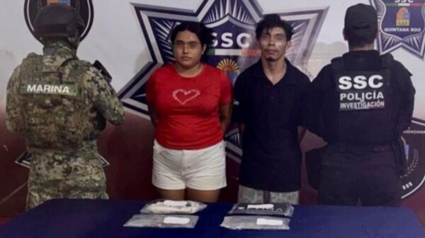 Capturan a una pareja de narcomenudistas en Villas del Mar 3 en Cancún