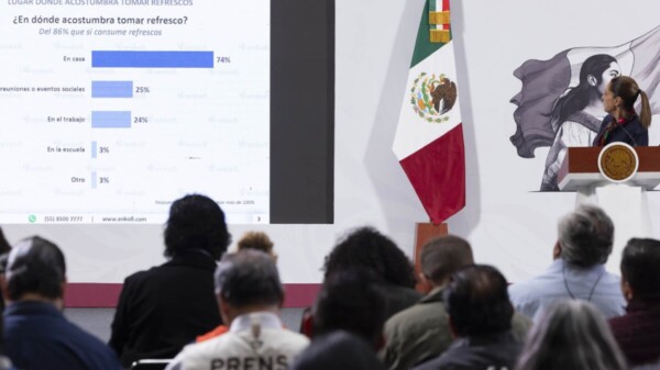 “Más impuestos a refrescos y tabaco irán a fondo de salud”