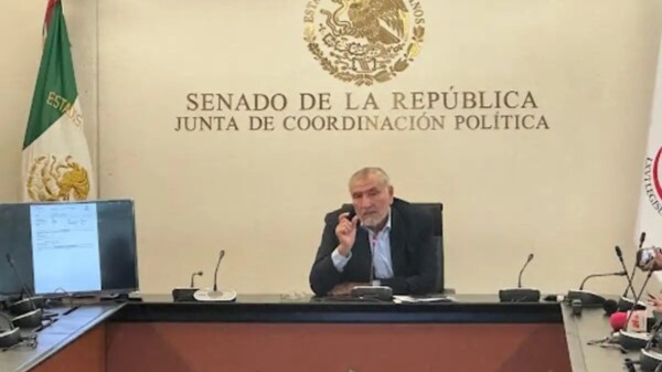 Da su versión sobre sus ingresos Adán Augusto