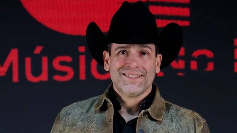 Bobby Pulido sorprende con candidatura para el Congreso