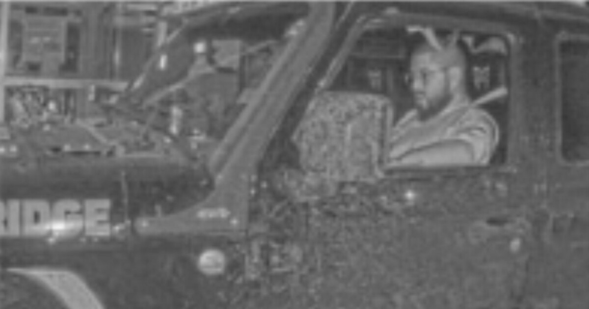 Manuel Valenzuela, uno de los acusados, entrando a Estados Unidos poco antes del intento de tráfico ilegal de varios niños extranjeros.