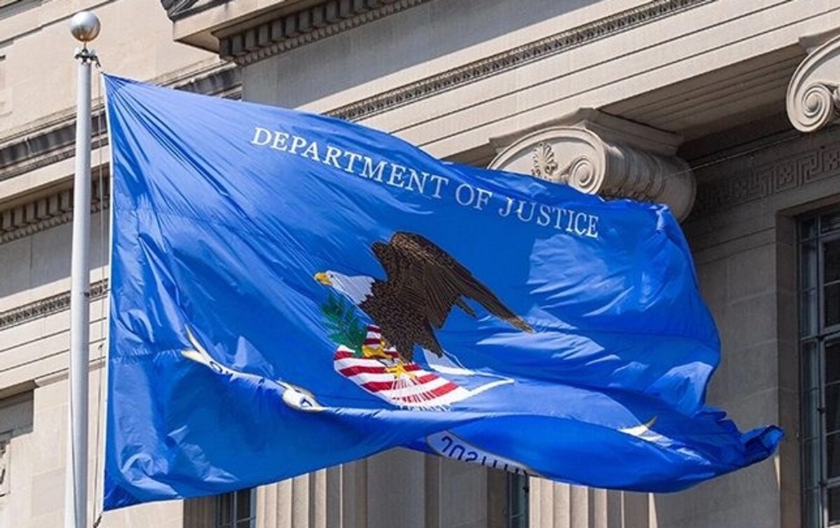 Cuatro personas fueron acusadas por sus papeles en un plan para contrabandear niños de México a Estados Unidos, a veces usando caramelos con THC para sedarlos durante los eventos de contrabando, informó el Departamento de Justicia de EU.