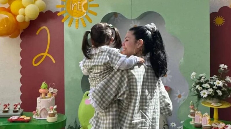 Cazzu celebra el cumpleaños de Inti en medio de tensiones con Christian Nodal