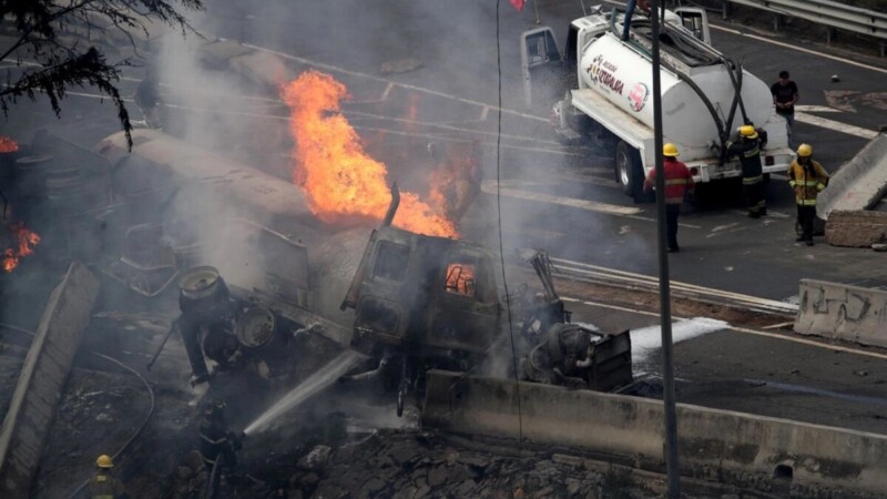 Crece número de muertos a 13 por explosión de pipa en CdMx