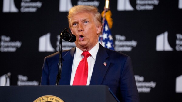 “Pagará un precio incalculable”, amaga Trump a Venezuela