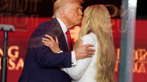 Trump rinde tributo a Kirk, “odio a mis oponentes”, dice