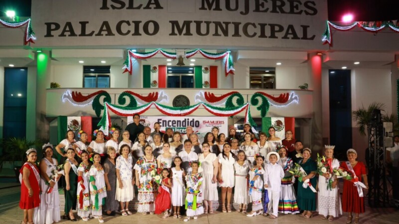 Gobierno Municipal inicia actividades del Mes Patrio en Isla Mujeres
