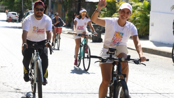 Deporte, convivencia y comunidad, impulsa Ana Paty Peralta en paseo cancunense