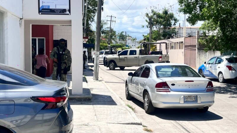 Catean domicilio en la Supermanzana 26 de Cancún por denuncia de narcomenudeo