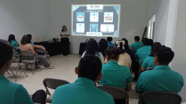 Promueve DIF de Benito Juárez pláticas de prevención y sensibilización