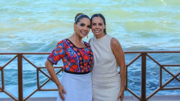 Enaltece Ana Paty peralta tres años de gobierno de Mara Lezama