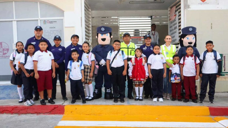 Atenea Gómez Ricalde da inicio al ciclo escolar 2025-2026 en Isla Mujeres con seguridad y atención integral para las y los estudiantes