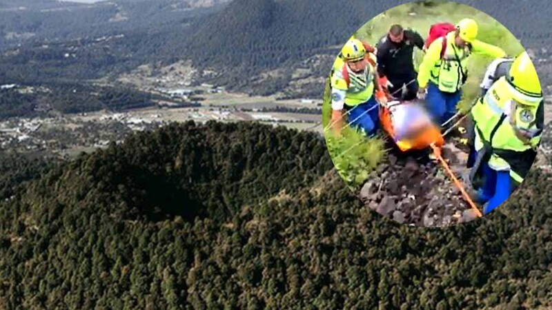 Hombre sobrevive a caída de 50 metros en cráter del volcán Xitle en la CDMX