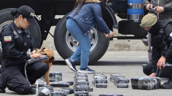 Aseguran cargamento de cocaína en Ecuador con destino a México