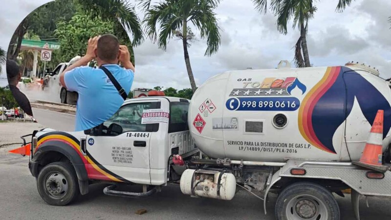 Fuga en pipa de gas causa alarma en avenida de Cancún