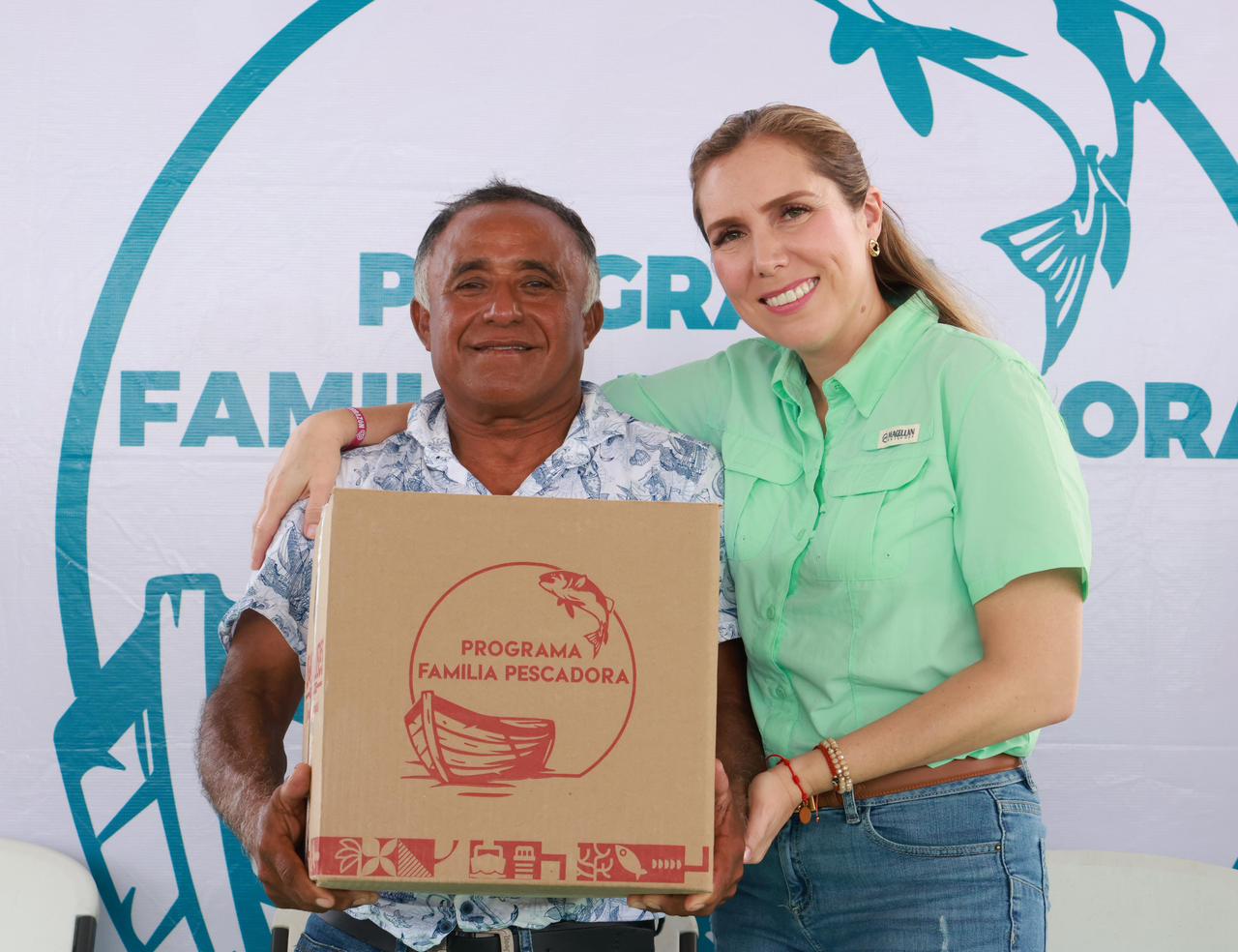 Atenea Gómez Ricalde presenta avances del Primer Informe de Resultados en programas sociales de Isla Mujeres