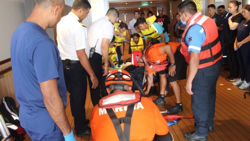 Realiza la Marina evacuación médica de un crucerista cerca de Cozumel