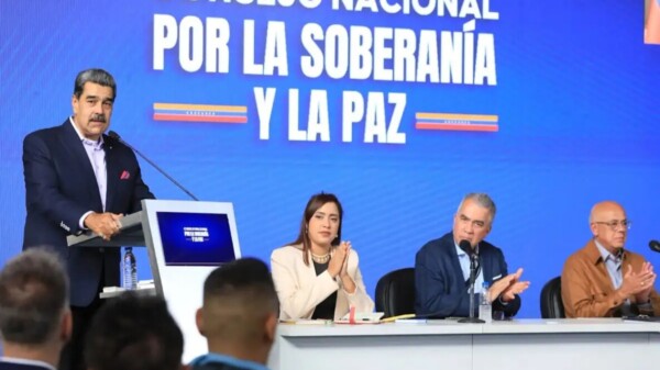 “No queremos una guerra”, dice Maduro al pueblo de EU