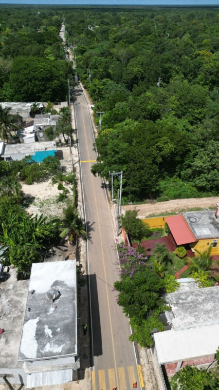 Se invirtieron 2.4 millones de pesos en 237 metros lineales, con un área pavimentada de mil 185 metros cuadrados.