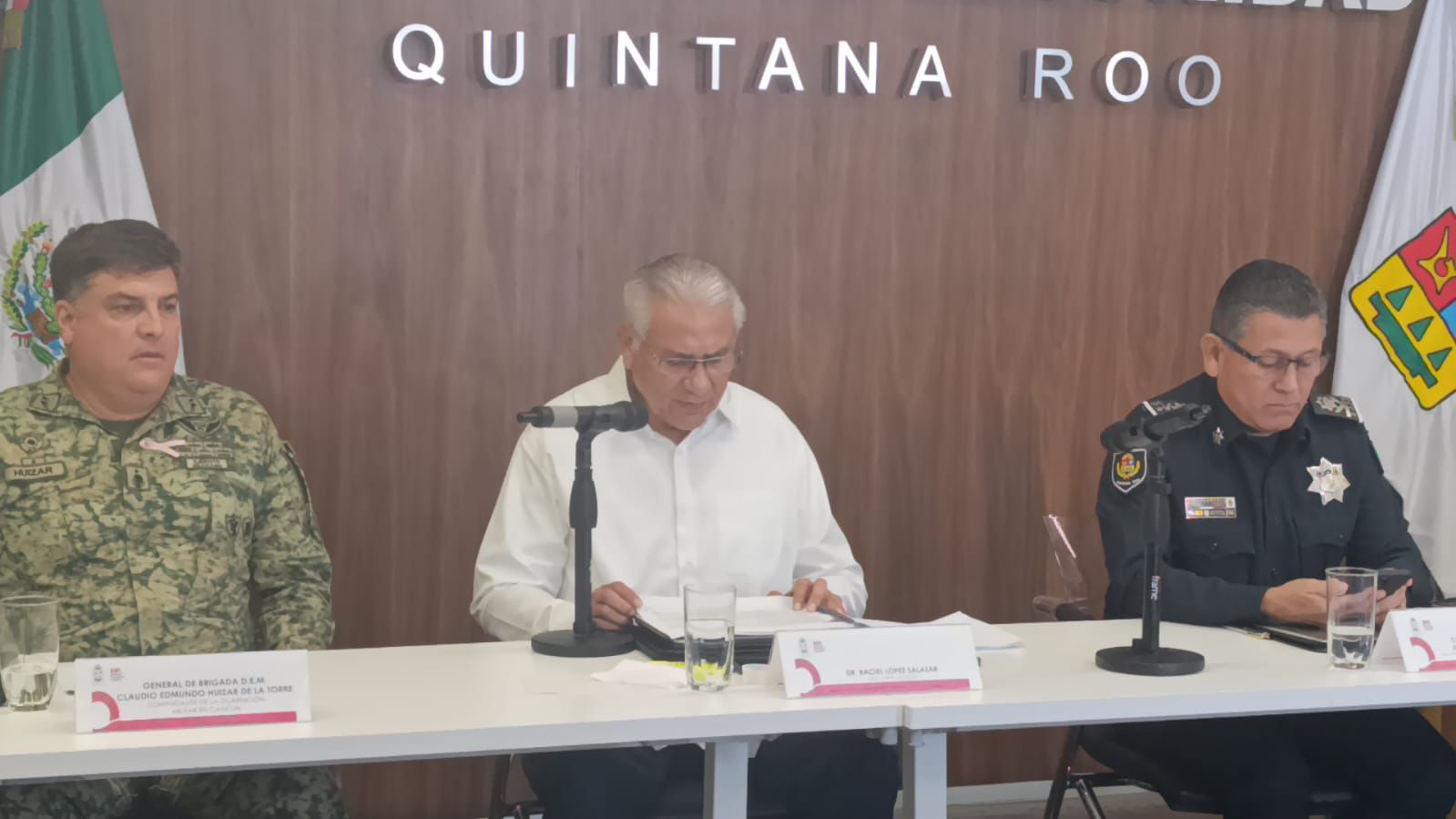 Desarticulan célula dedicada al narcomenudeo y extorsiones en Cancún; autoridades informaron que era liderada por Zaida Rocío “N”, alias “La Rapunzel”.