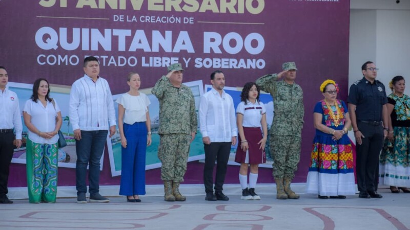 Celebran en Cancún 51 Aniversario de Quintana Roo como Estado Libre y Soberano