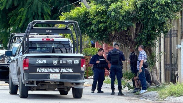 Sufre automovilista ataque armado en la Supermanzana 46 de Cancún (VIDEO)