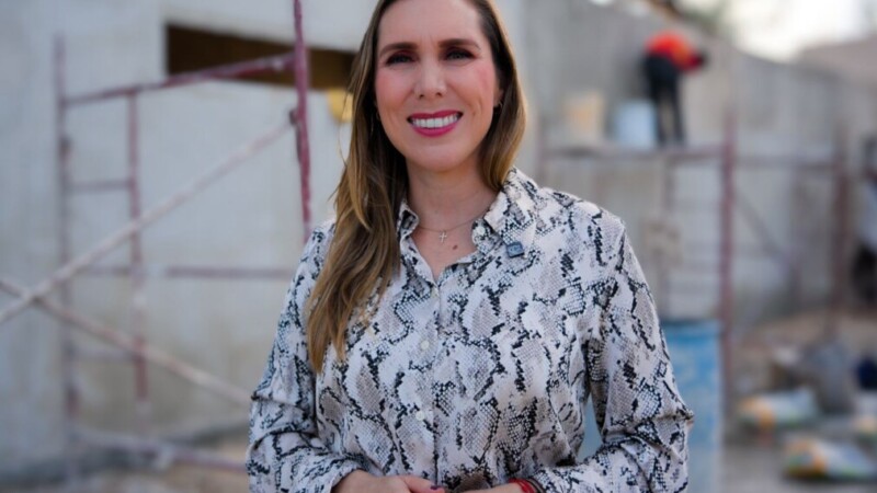 Atenea Gómez Ricalde constata avances en la construcción de la Estación de Protección Civil y Bomberos de Costa Mujeres