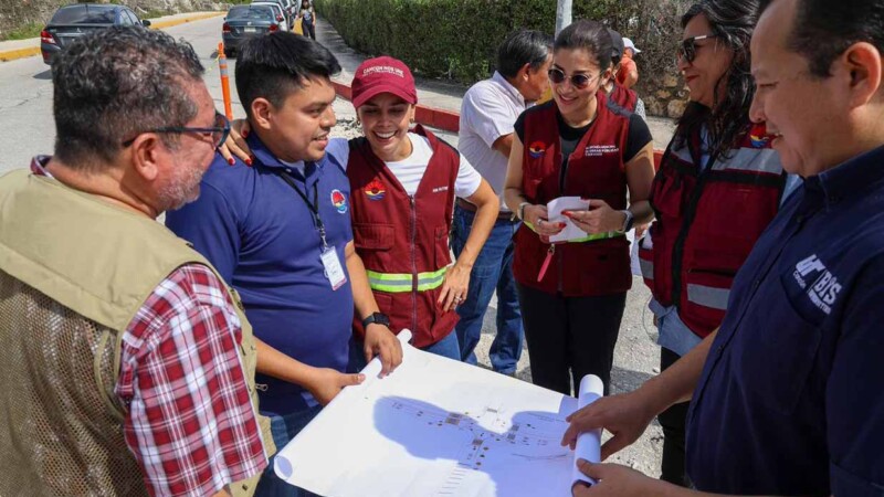Emprende Ana Paty Peralta "Caminos Seguros" para beneficio de universitarios