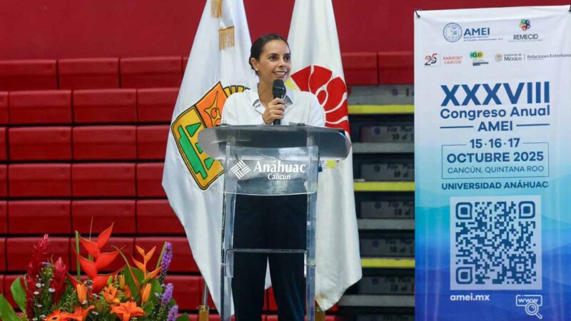 Participa Ana Paty Peralta en inauguración de congreso sobre temas internacionales