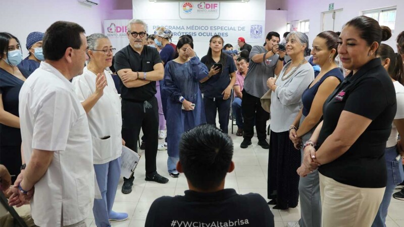 Entrega DIF Benito Juárez prótesis oculares