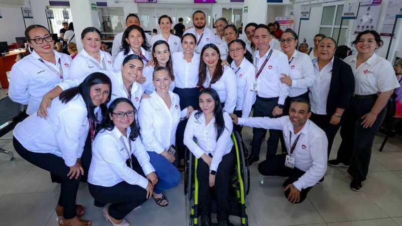 Mantiene Ana Paty Peralta gobierno moderno con sentido humano