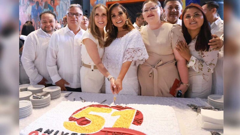 Isla Mujeres se une a la conmemoración del 51 Aniversario de Quintana Roo