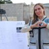 Atenea Gómez Ricalde supervisa avance de construcción de la Cancha de Fútbol 7 en Ciudad Mujeres
