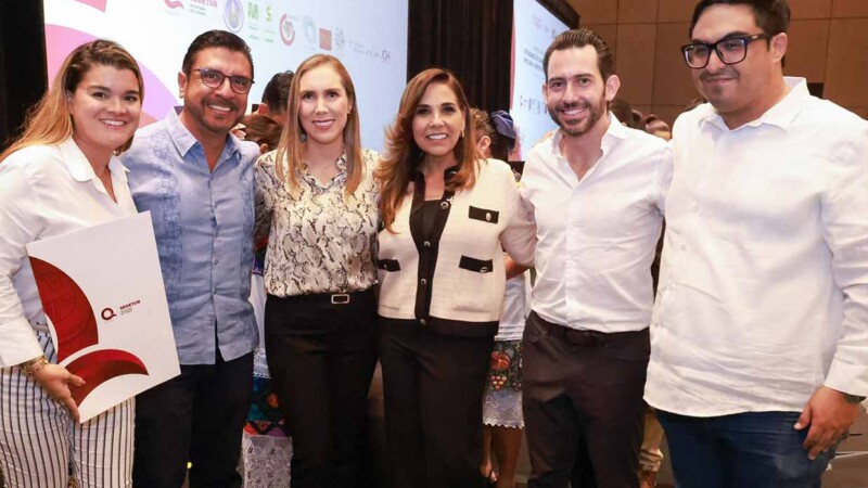Quintana Roo consolida su excelencia en el servicio con entrega de reconocimientos y acreditaciones a empresas turísticas