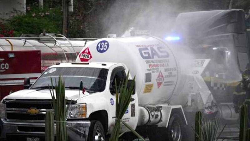 Nuevo choque con pipa provoca fuga de gas en la CDMX