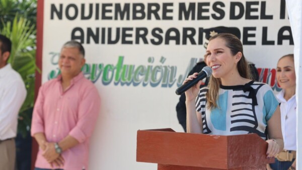 Gobierno Municipal fortalece los valores cívicos y el respeto a los símbolos patrios en Isla Mujeres