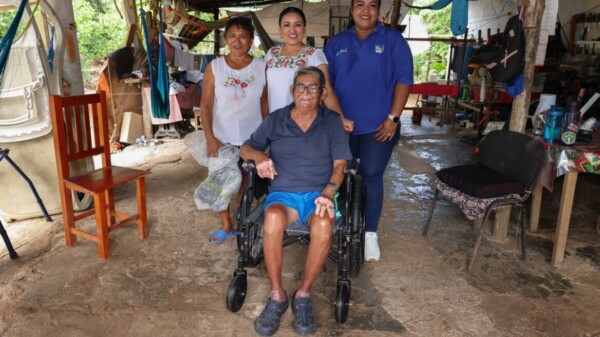 Atiende Blanca Merari solicitudes ciudadanas