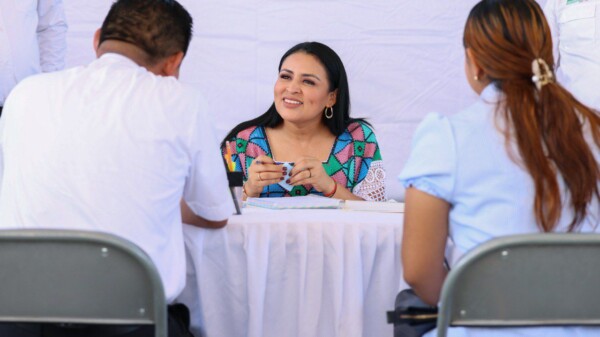 Llama Blanca Merari aprovechar campaña de vacunación contra la influenza en Puerto Morelos