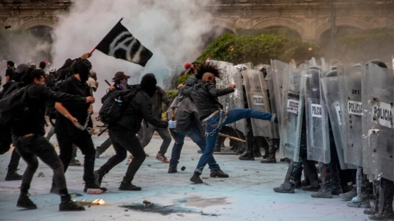 Identifica fiscalía capitalina a líderes del 'bloque negro'