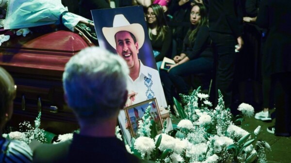 Cuidaban a Carlos Manzo la GN y “personal de su confianza”