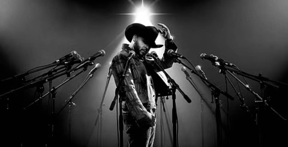 Gerardo Ortiz recibe libertad supervisada por tres años