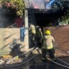 Bomberos de Cancún sofocan incendio en casa habitación en la colonia El Milagro