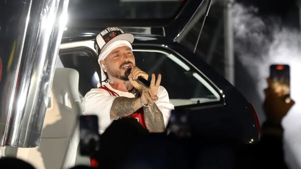 J Balvin anuncia gira en México para 2026
