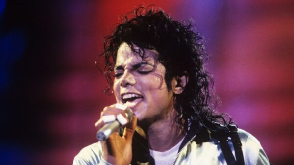 Michael Jackson vuelve al top 10 del Hot 100