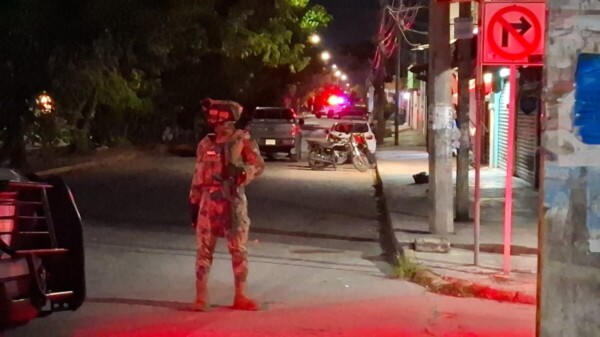 Operativos simultáneos dejan dos detenidos y aseguramiento de armas y estupefacientes