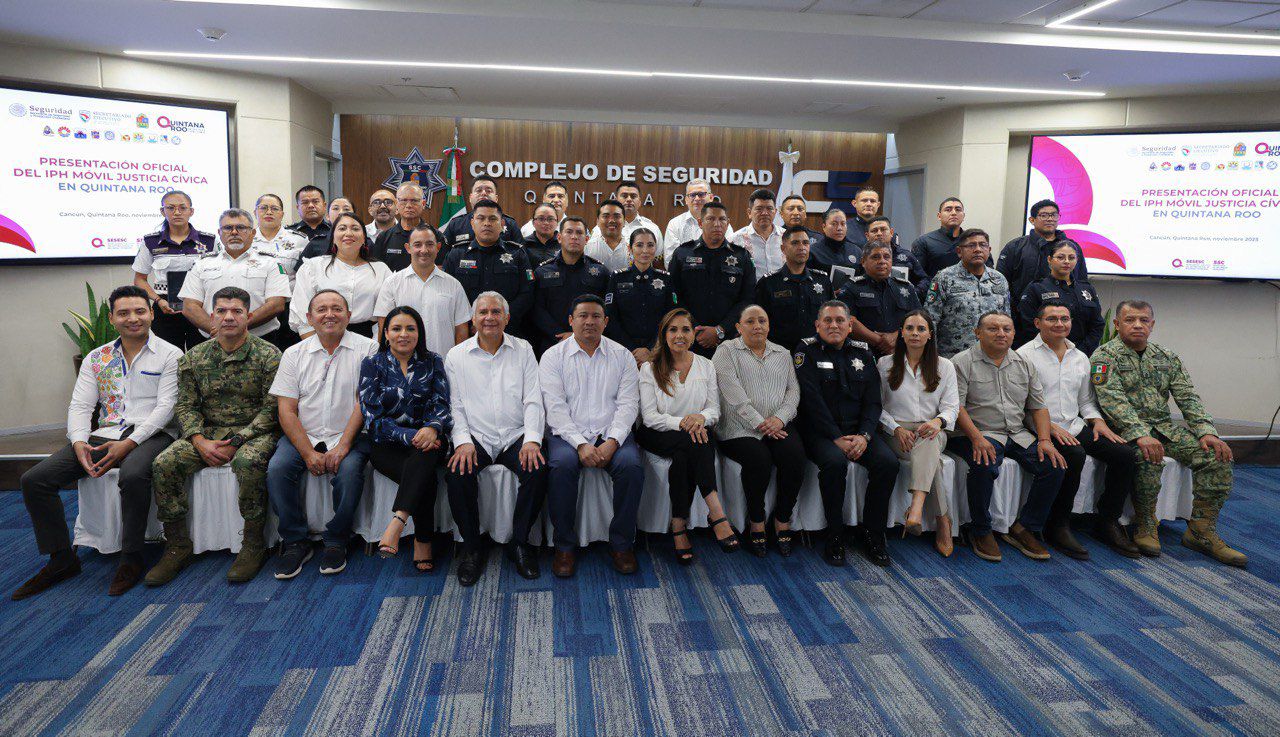 La presidenta municipal asistió junto con la gobernadora Mara Lezama a la presentación del Informe Policial Homologado Móvil para la Justicia Cívica.