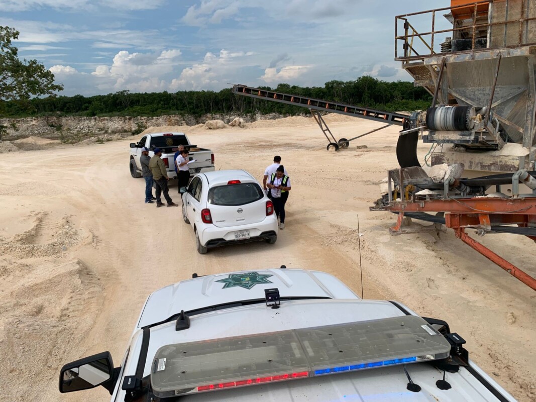 Durante el operativo, se constató que la actividad de extracción de materiales estaba afectando los derechos de vía establecidos en e el PDU de Ciudad Mujeres.